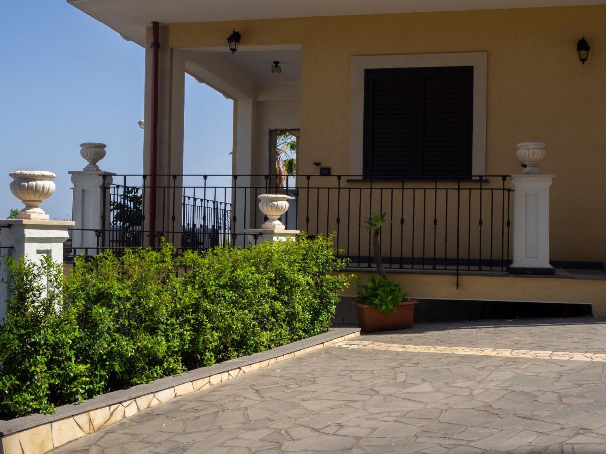 جرافينا دي كاتانيا Viaggio In Sicilia B&B المظهر الخارجي الصورة